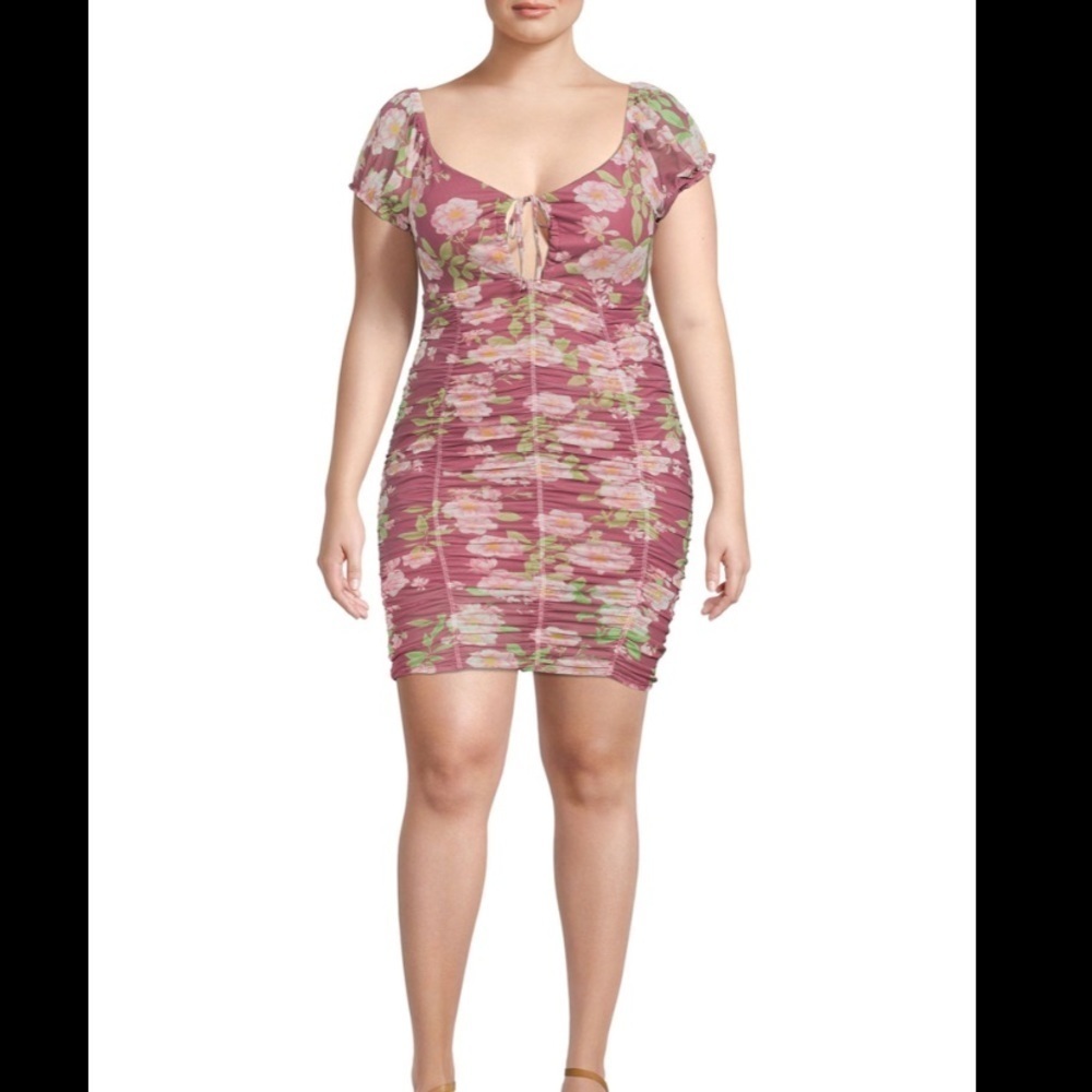 “MADDEN NYC” Ruched BodyCon Dress